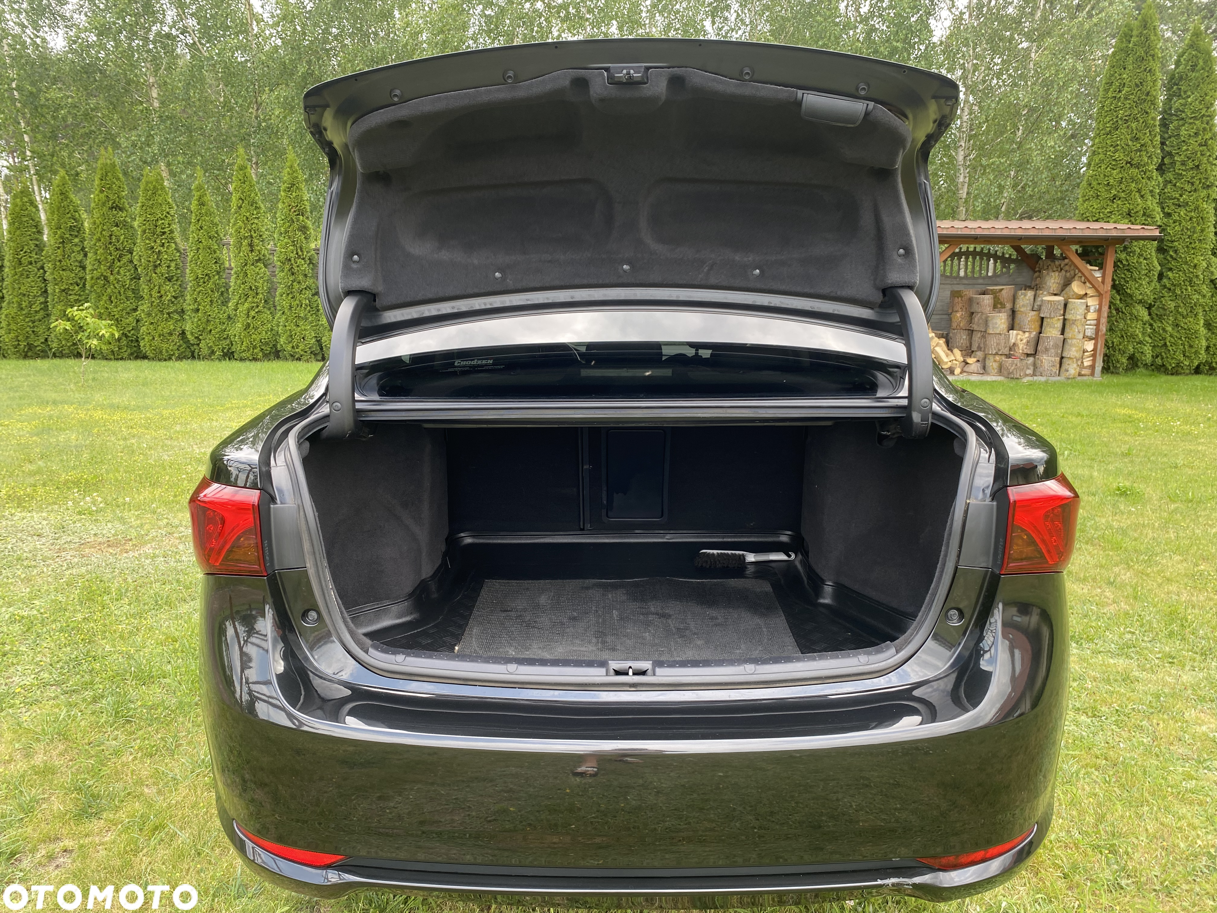 Toyota Avensis 1.8 Prestige MS - 24