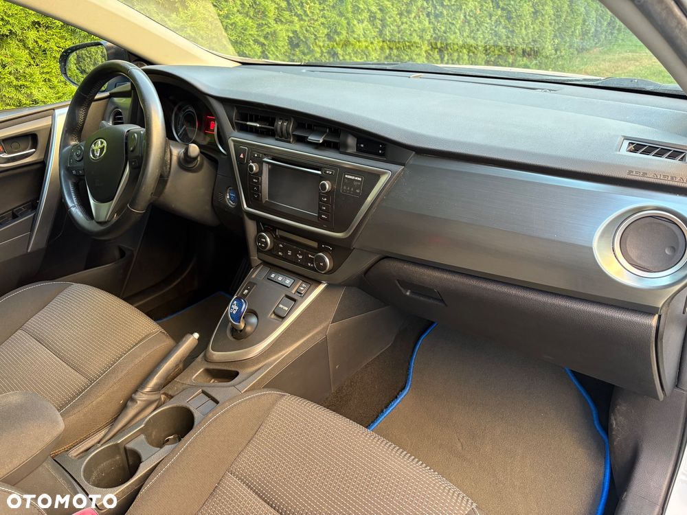 Toyota Auris 1.8 HSD Luna - 5