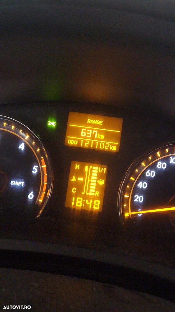 Toyota Avensis 2.2 D-4D Luxury - 16