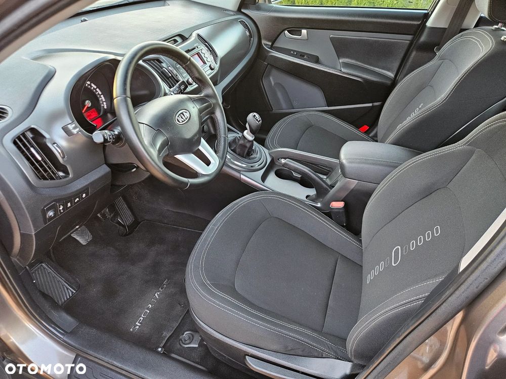 Kia Sportage 2.0 CRDI 4WD Fifa World Cup Edition - 16