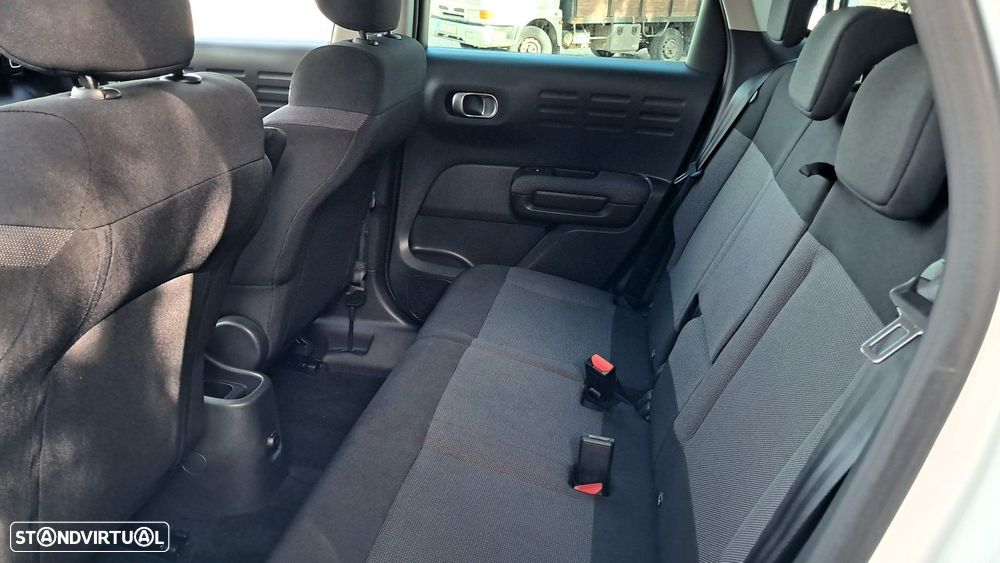 Citroën C3 Aircross 1.2 PureTech Shine Pack EAT6 — fotografia 21