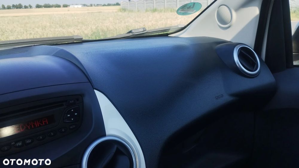 Ford KA 1.2 Titanium+ EU5 - 10