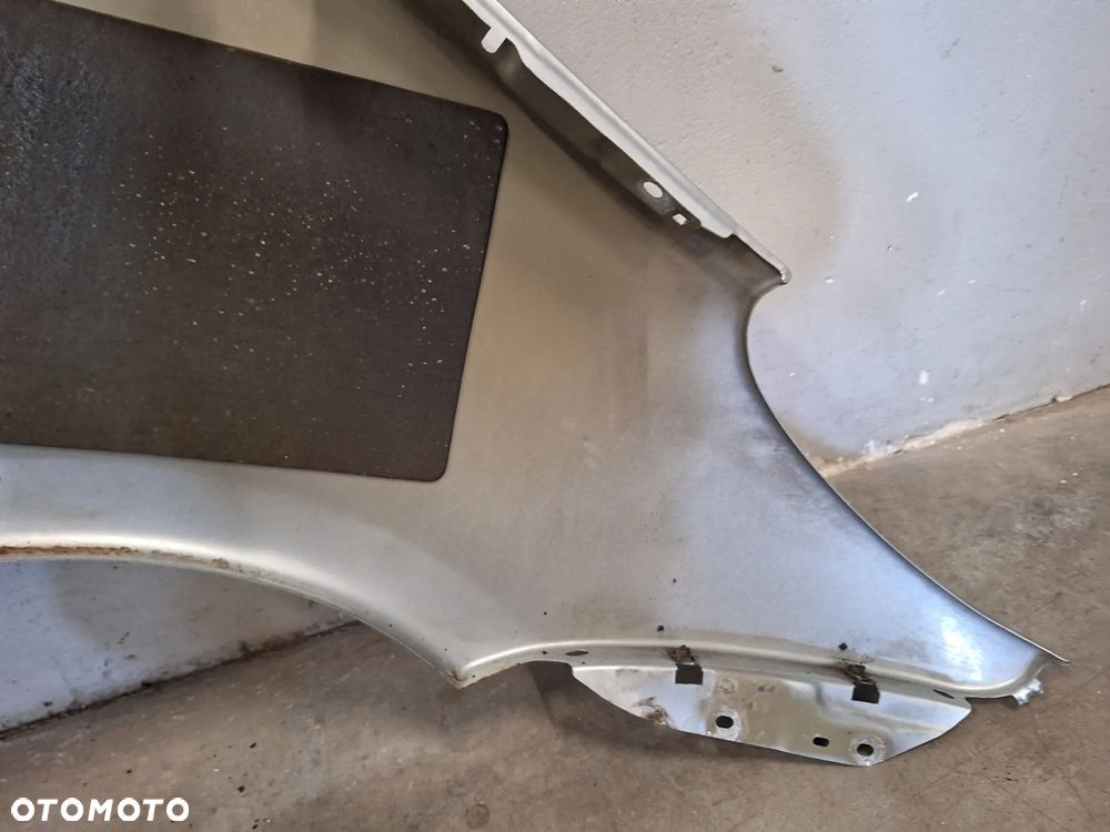 BŁOTNIK LEWY PRZÓD CITROEN XSARA PICASSO LAK: EZRC NR173 - 11