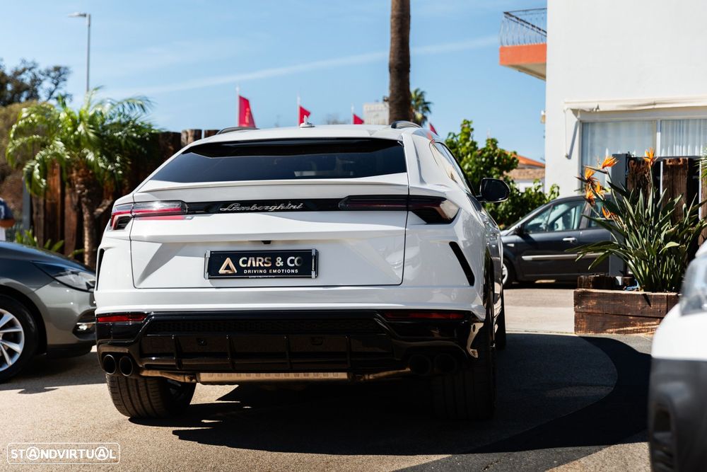 Lamborghini Urus 4.0 V8 - 4
