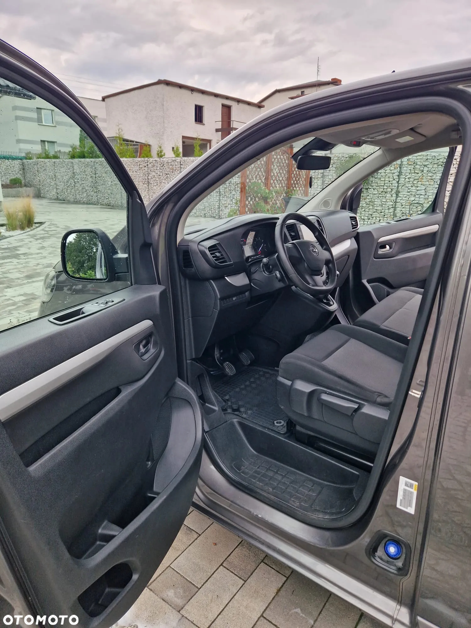 Opel Vivaro 2.0 CDTI Long 3,1t Enjoy (bryg.) - 3