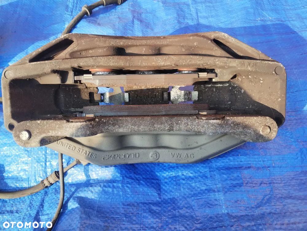 AUDI Q7 4M PRAWY LEWY PRZÓD ZACISK HAMULCOWY 4M0615105BB 4M0615106BB - 4