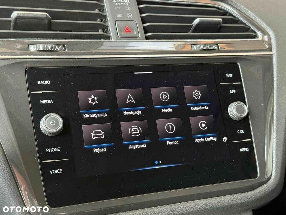 Volkswagen Tiguan - 24