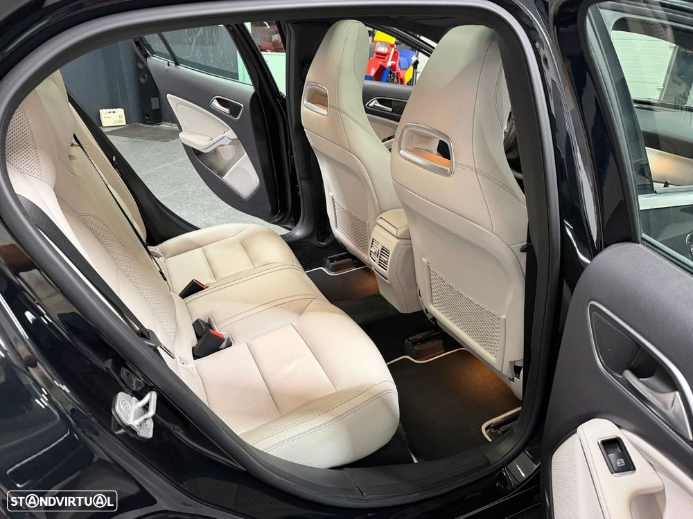 Mercedes-Benz GLA 220 CDI 7G-DCT AMG Line - 27
