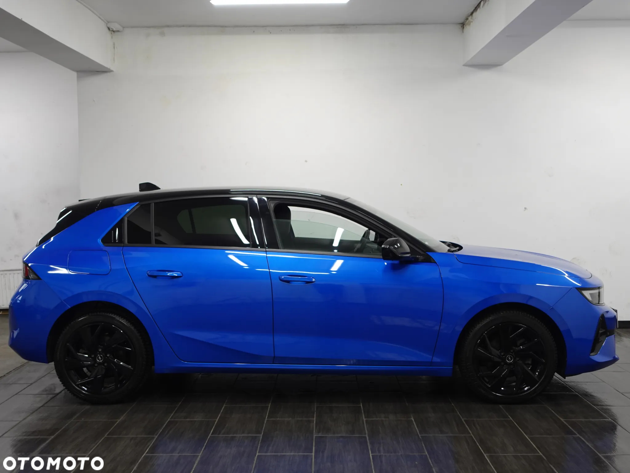 Opel Astra 1.2 Turbo GS Line - 9