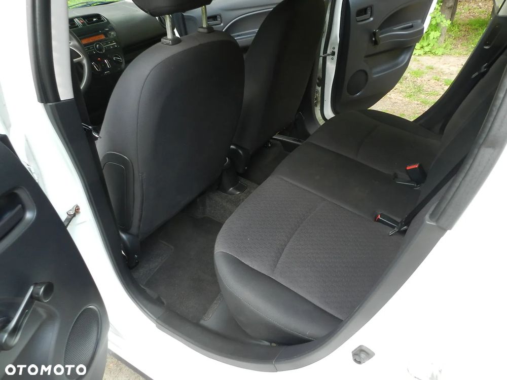Mitsubishi Space Star - 17