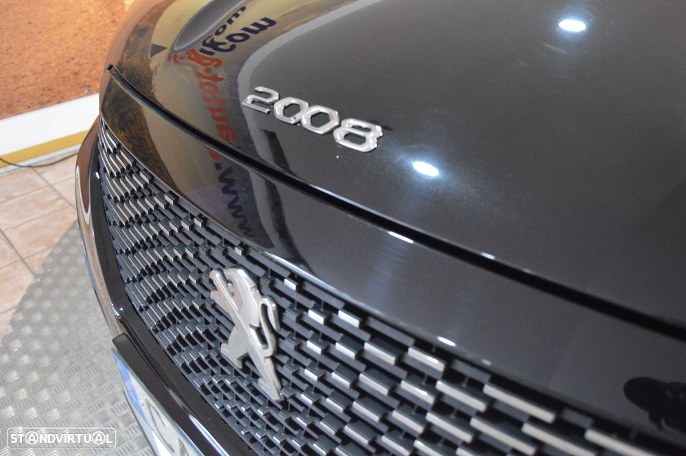 Peugeot 2008 1.5 BlueHDi Allure Pack - 21