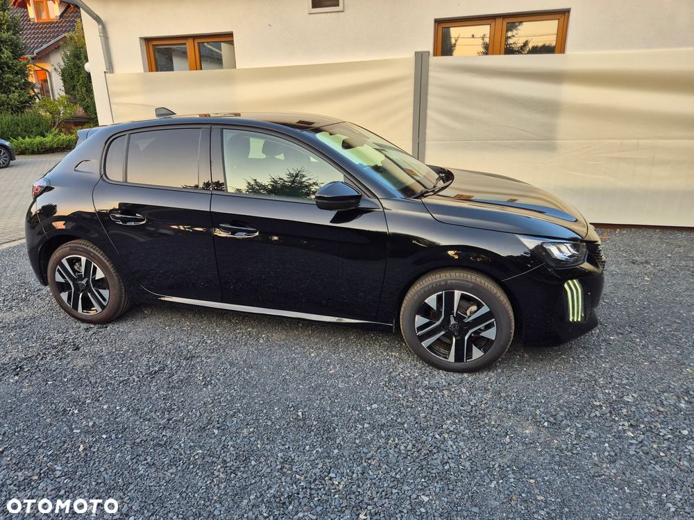 Peugeot 208 TURBO 100 Allure - 8