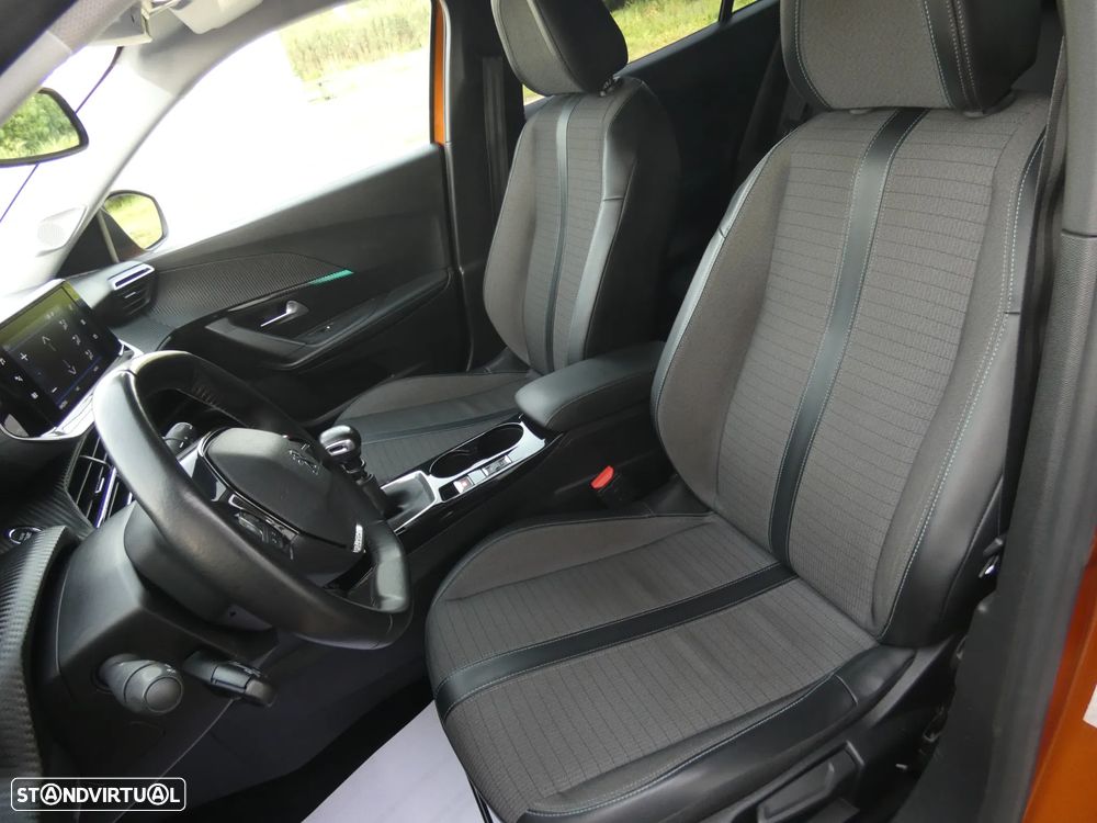 Peugeot 2008 1.2 PureTech Allure Pack - 12