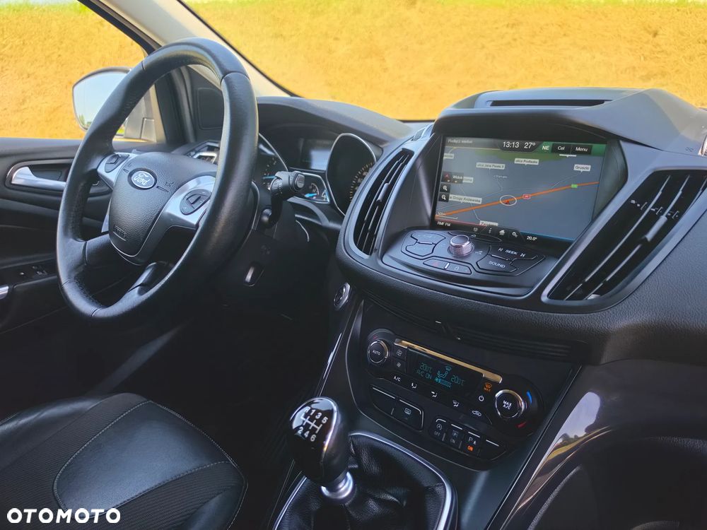 Ford Kuga 2.0 TDCi 2x4 Titanium - 33