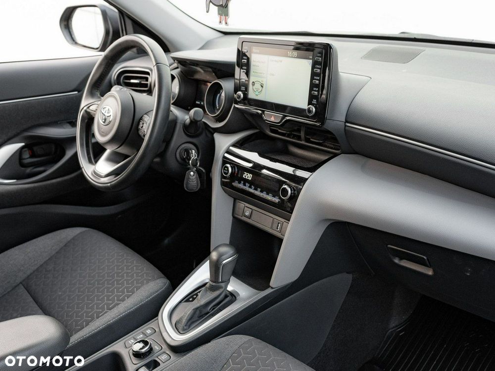 Toyota Yaris Cross - 34