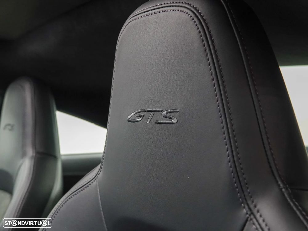 Porsche 911 (992) Carrera GTS PDK - 27