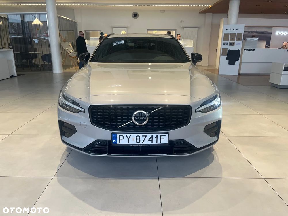 Volvo V60 B4 B Plus Dark - 2