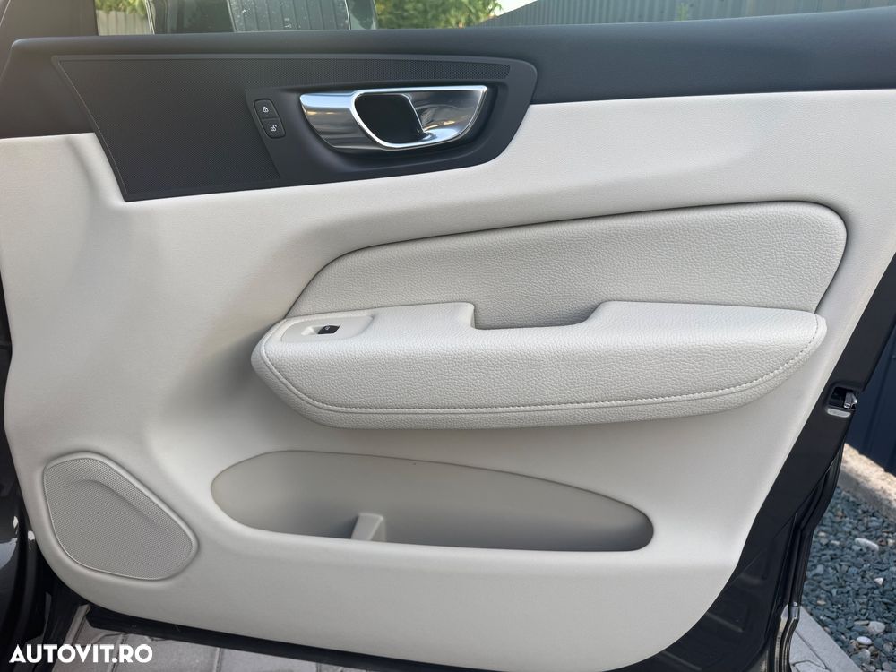 Volvo XC 60 B4 B Geartronic Momentum - 19