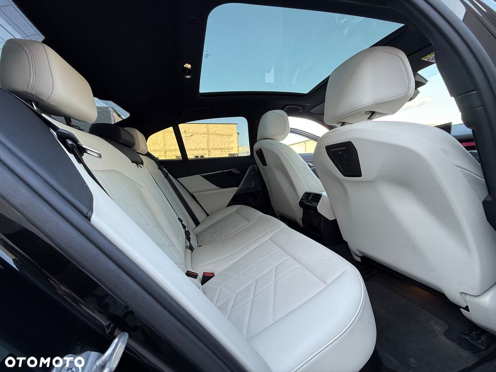 BMW Seria 5 550e xDrive PHEV M Sport - 21