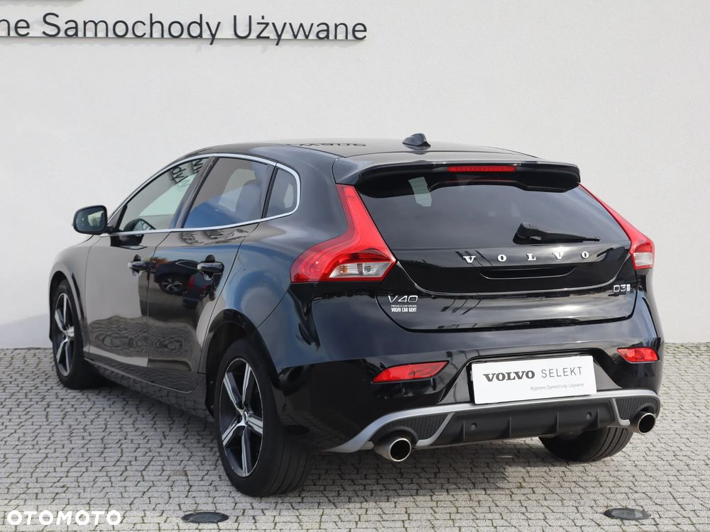 Volvo V40 D3 Drive-E R-Design Momentum - 4