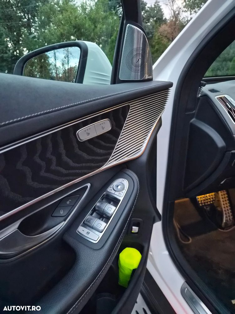 Mercedes-Benz EQC 400 4MATIC - 10