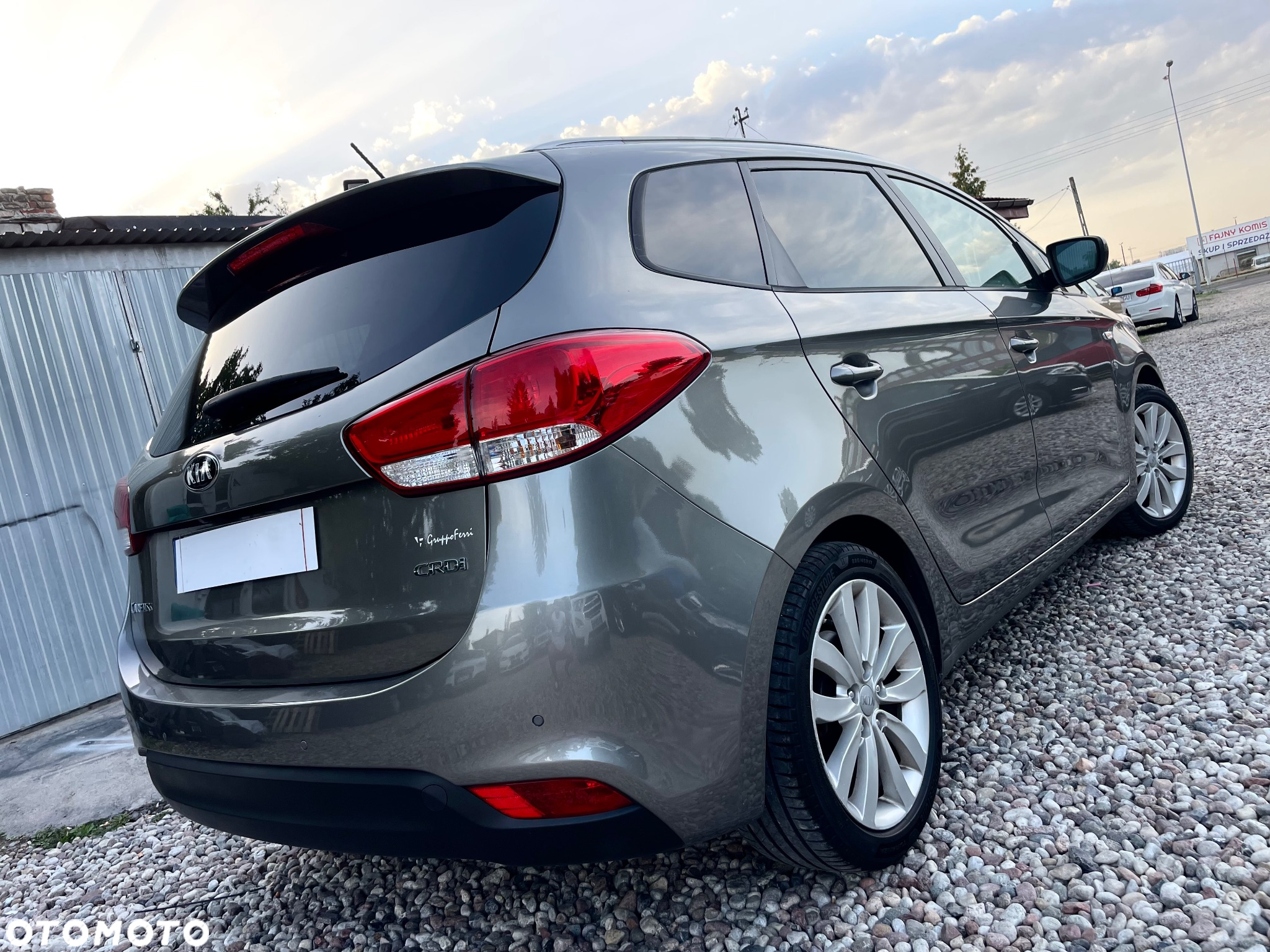 Kia Carens 1.7 CRDi 115 Dream Team Edition - 2