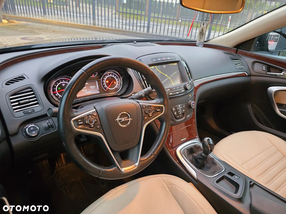 Opel Insignia - 33