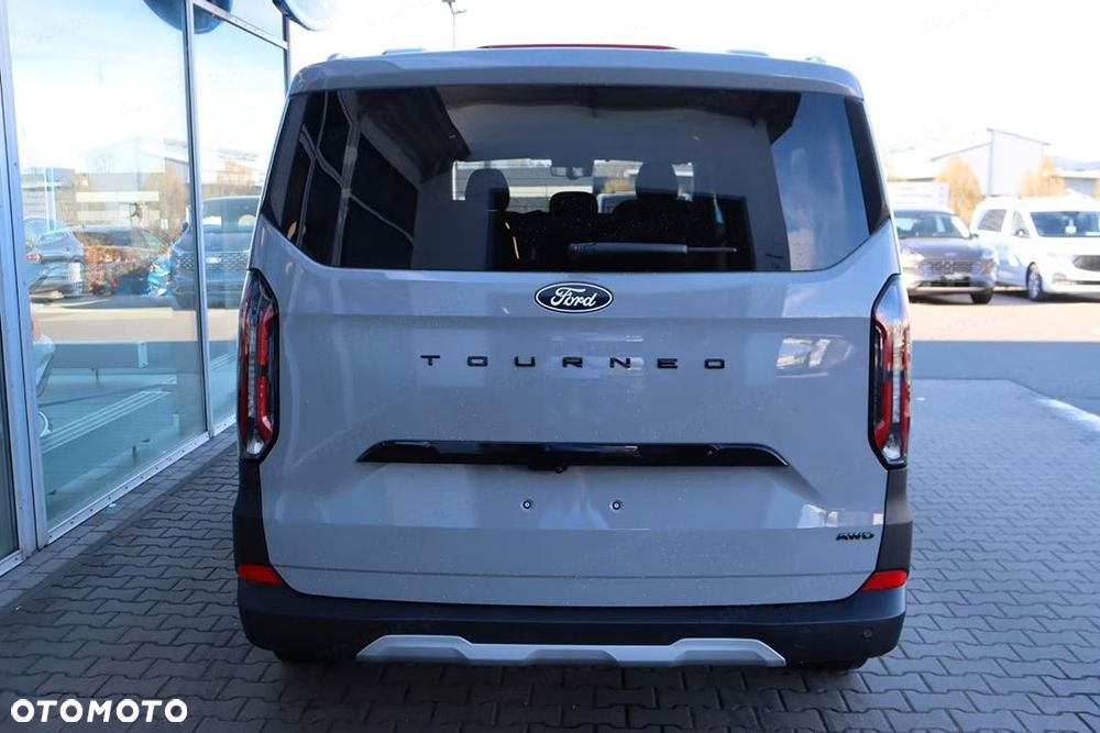 Ford Tourneo Custom - 7
