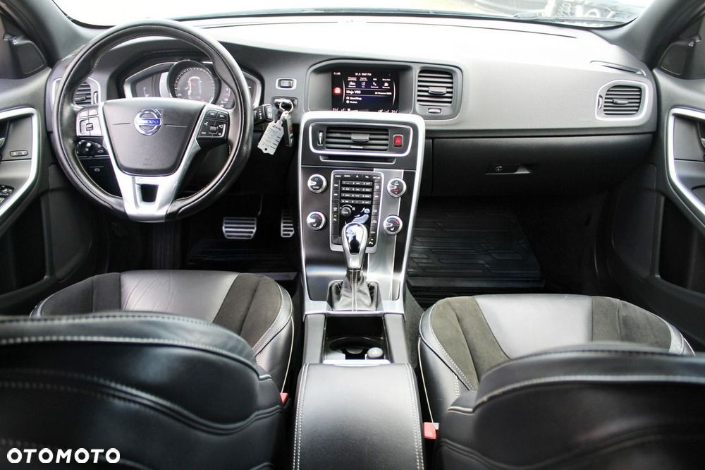 Volvo V60 - 16