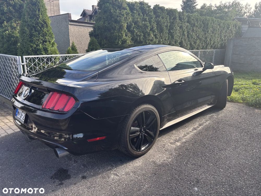 Ford Mustang 2.3 Eco Boost - 5