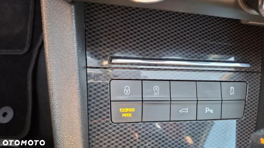Skoda Octavia 2.0 TDI DSG RS - 31