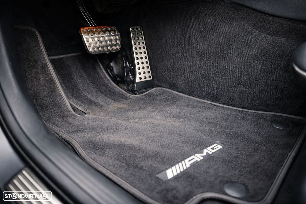 Mercedes-Benz AMG GT 43 4Matic+ - 13