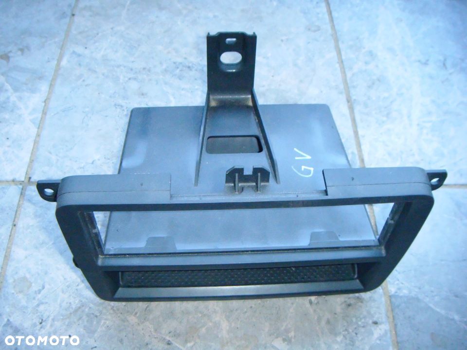 vw golf v półka- kosz pod radio - 1