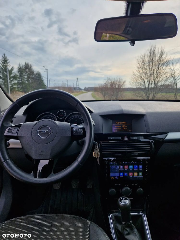 Opel Astra 1.7 CDTI 111 - 11