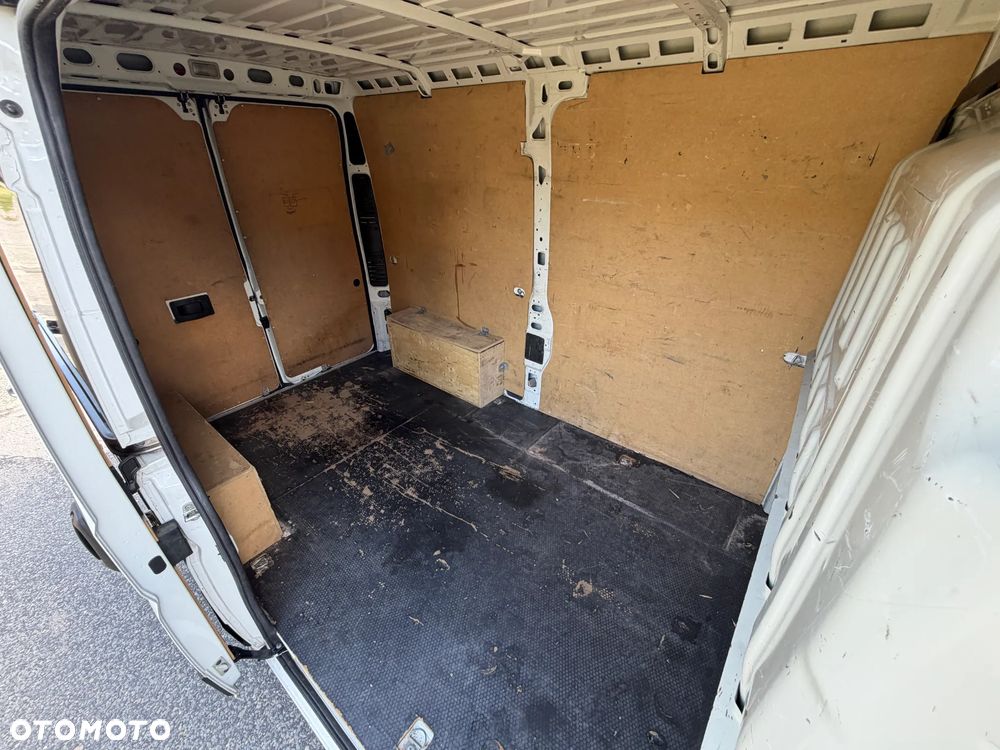 Peugeot Boxer * 2.0 / 130KM * L2H2 * Furgon / Blaszak * Średni / Podwyższany * - 18