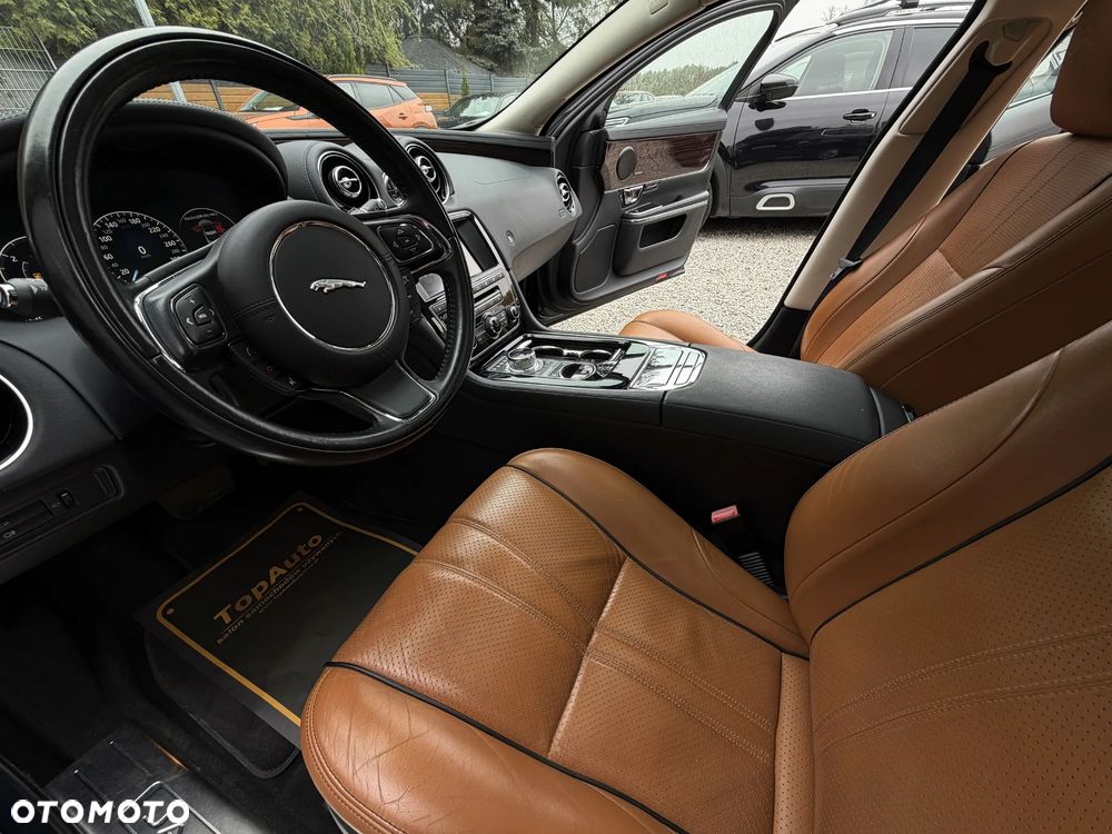 Jaguar XJ 3.0 D V6 Premium Luxury - 20