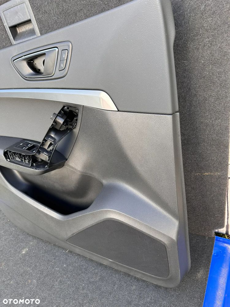Tapicerka, boczek drzwi lewy przód Seat Ateca - 6
