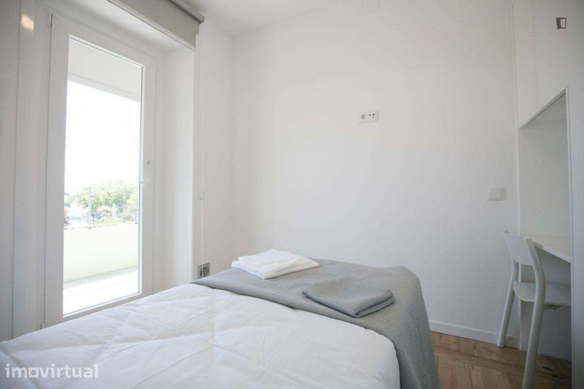 Quarto - localizado em Carcavelos Lisbon - Grande imagem: 5/32