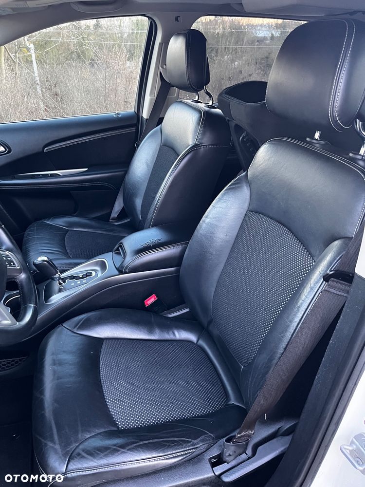 Dodge Journey - 4