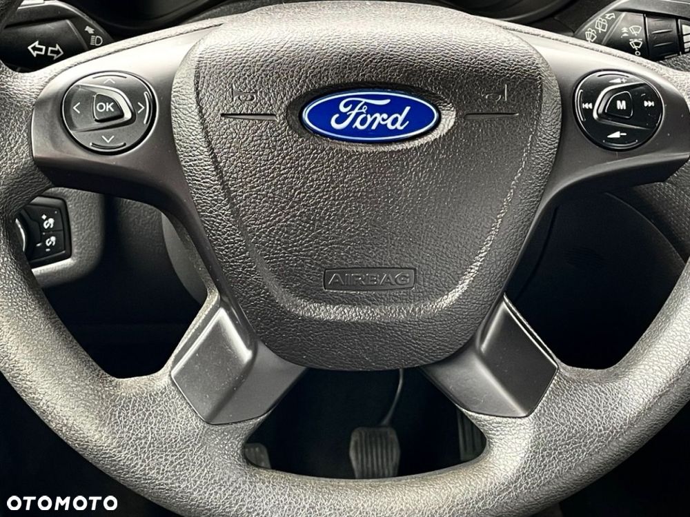Ford Tourneo Connect - 24