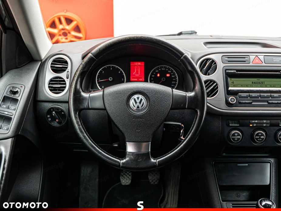 Volkswagen Tiguan - 11