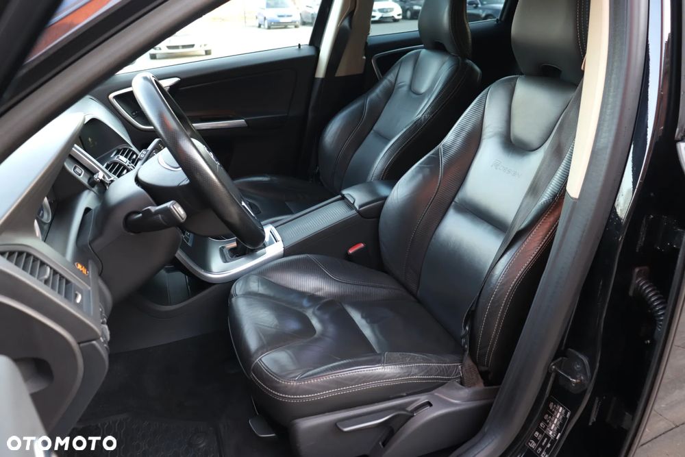 Volvo XC 60 D4 RDesign - 18