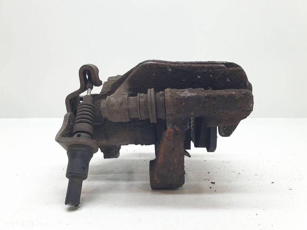 ZACISK HAMULCOWY TYŁ TYLNY PRAWY JARZMO SEAT IBIZA IV 1.4 - 5