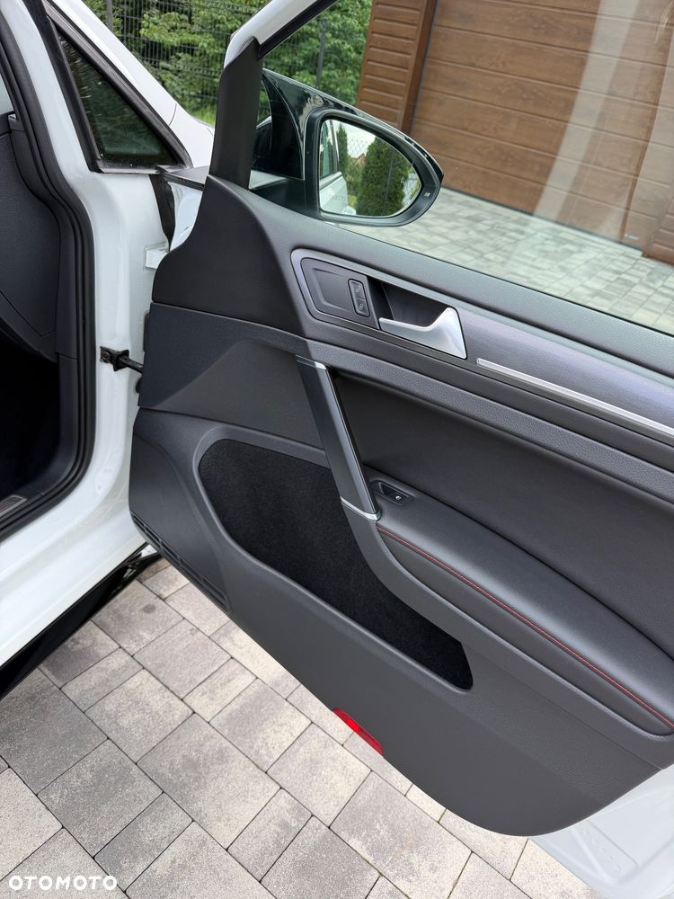 Volkswagen Golf 2.0 TSI BMT GTI Performance - 15