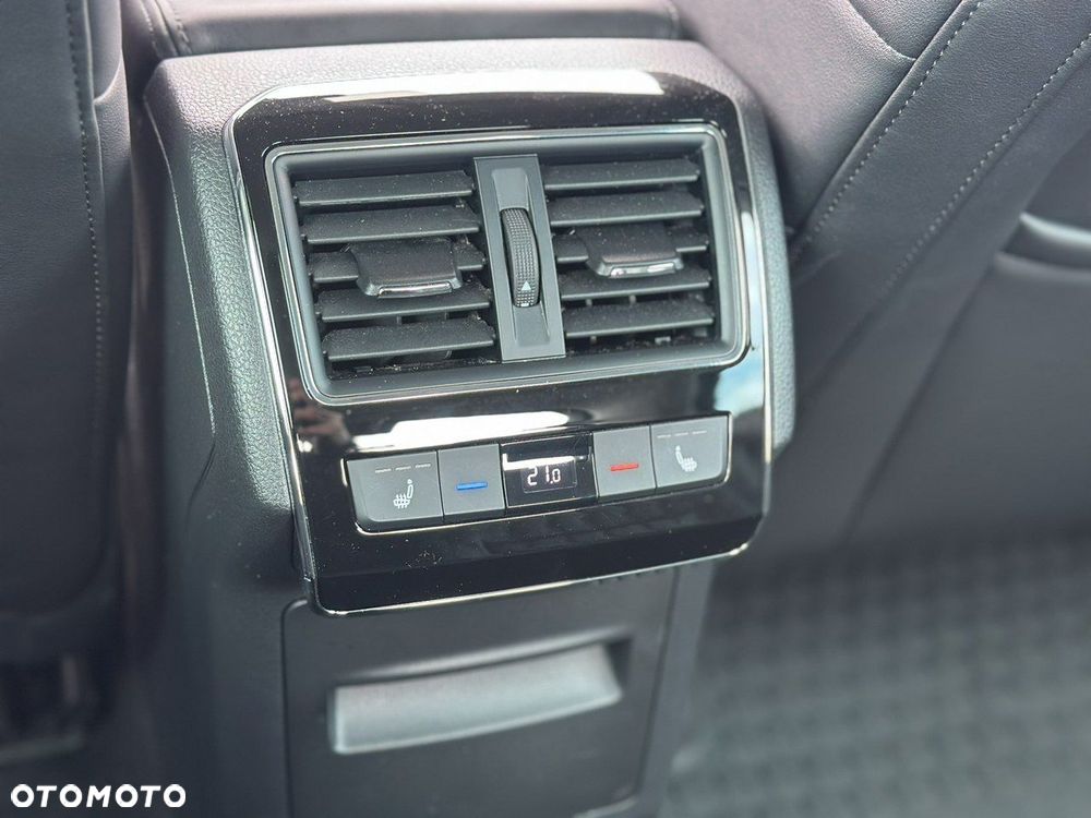 Skoda Superb 2.0 TSI 4x4 L&K DSG - 30