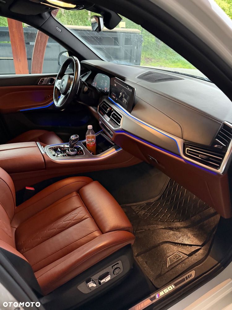 BMW X5 M M50i - 7