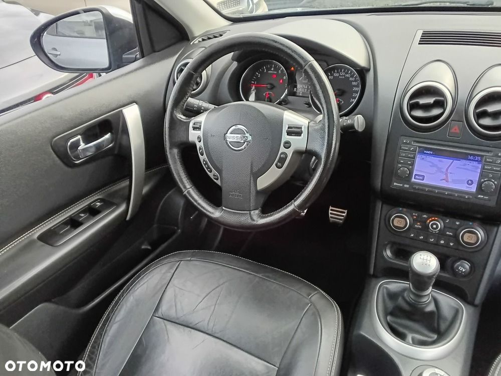 Nissan Qashqai+2 - 11
