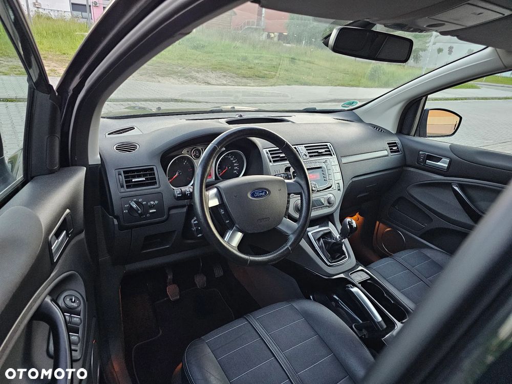 Ford Kuga 2.0 TDCi FWD Titanium - 13