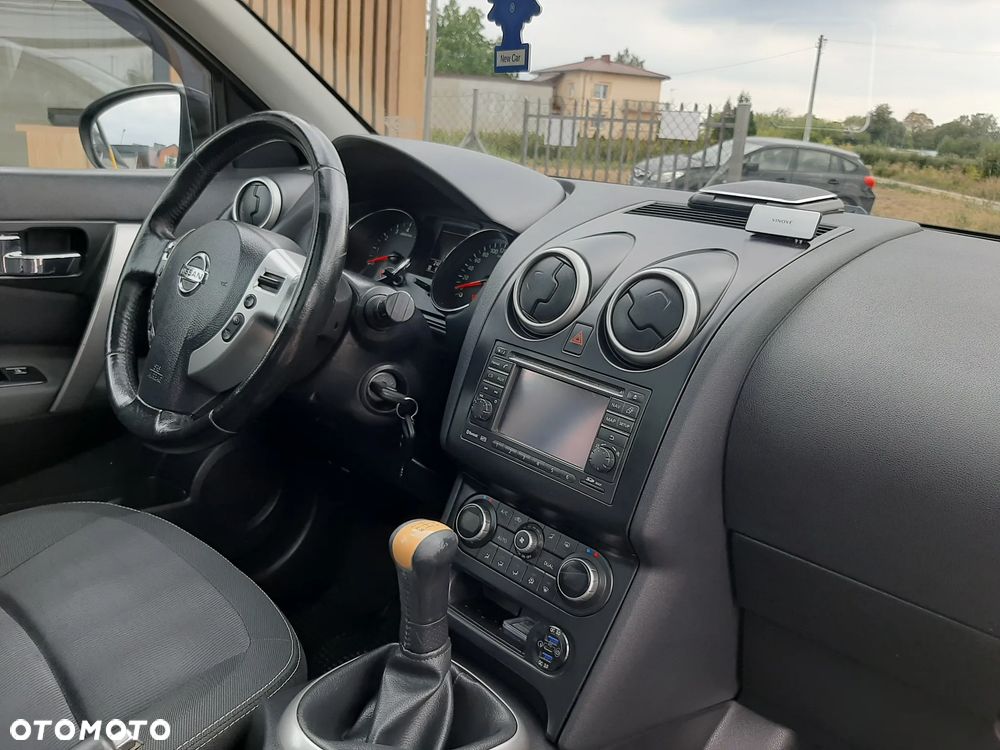 Nissan Qashqai 1.6 visia - 23