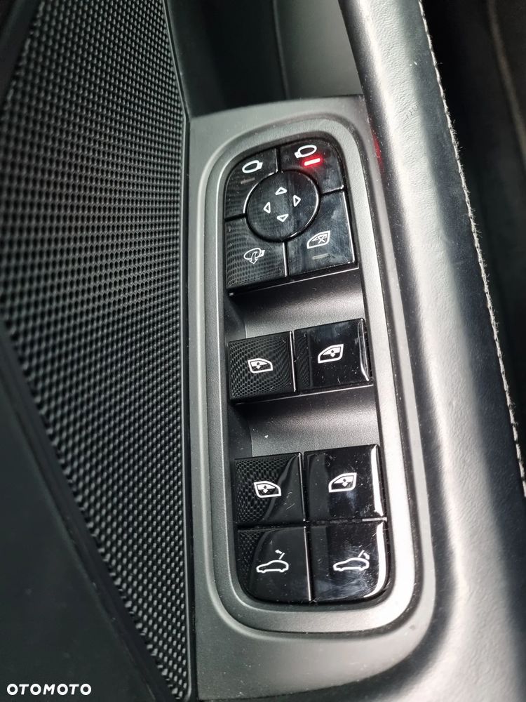 Porsche Panamera 4S Executive - 29